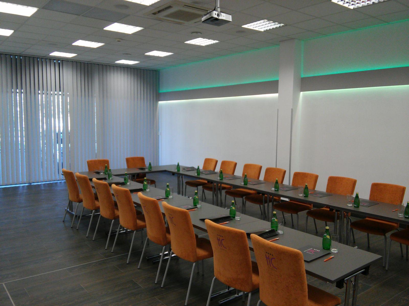 Hotel Centrum Business Красков Екстериор снимка